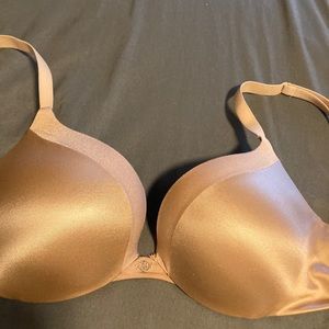 Victoria secrets 34B nude bra